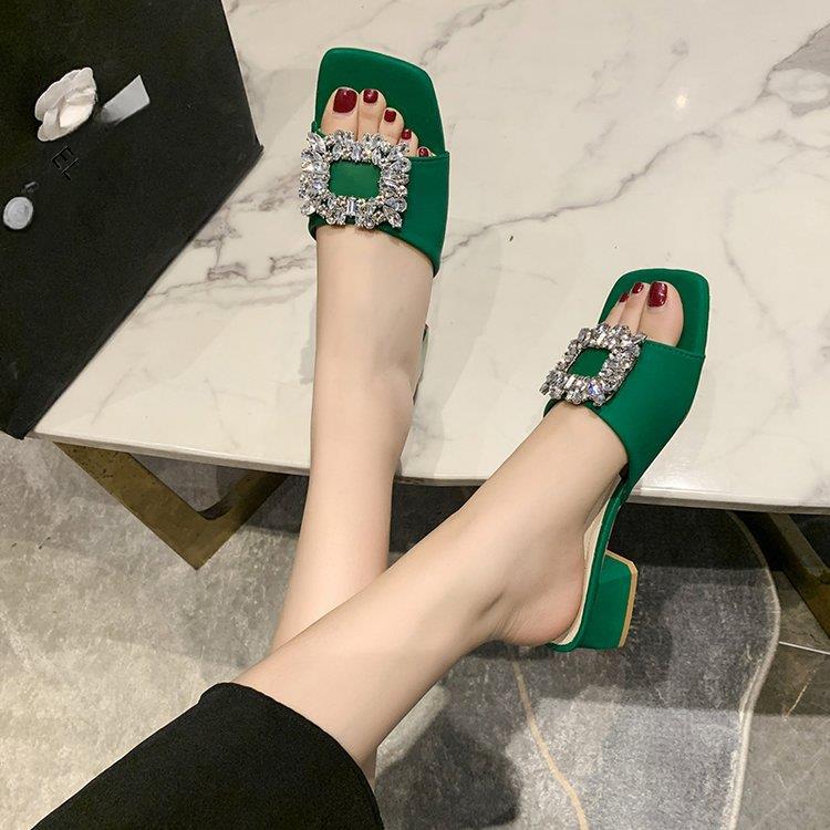 2023 summer new large size thick heel slippers women's outer wear square head one-word rhinestone square buckle medium heel sandals wholesale