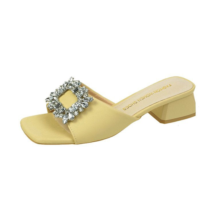 2023 summer new large size thick heel slippers women's outer wear square head one-word rhinestone square buckle medium heel sandals wholesale